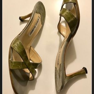 Manolo Blahnik - Crocodile kitten heel